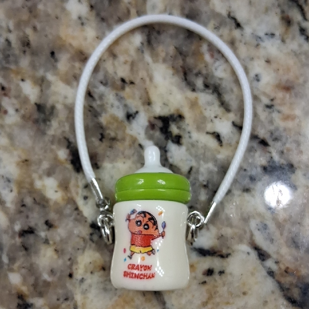 Labubu Bottle - Green and White